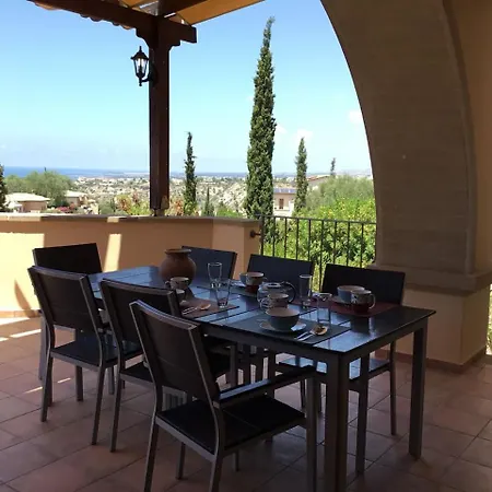Apartment Stunning Sunsets Views 2 Beds Kouklia