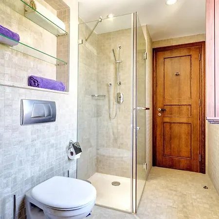 Stunning Sunsets Views 2 Beds Apartment