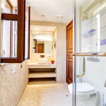 Stunning Sunsets Views 2 Beds *
